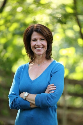 Cheri Bustos 